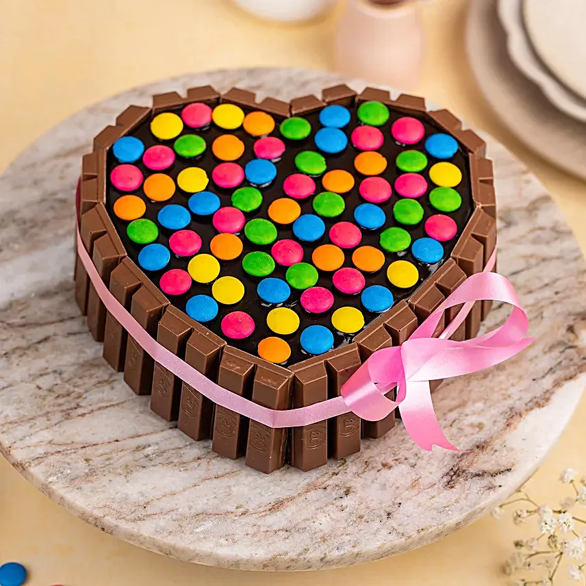 Hearty Choco KitKat Cake